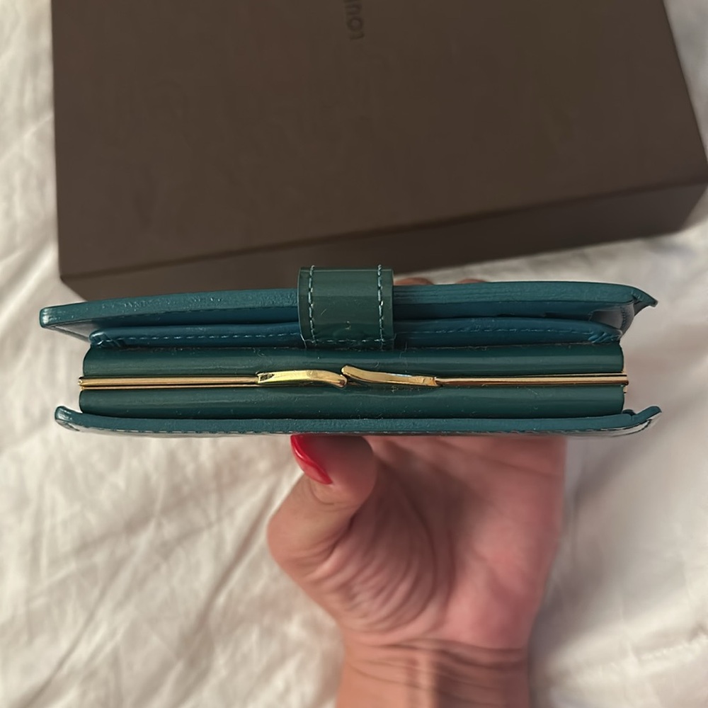 Louis Vuitton Vernis Leather French Wallet - Picture 9 of 16